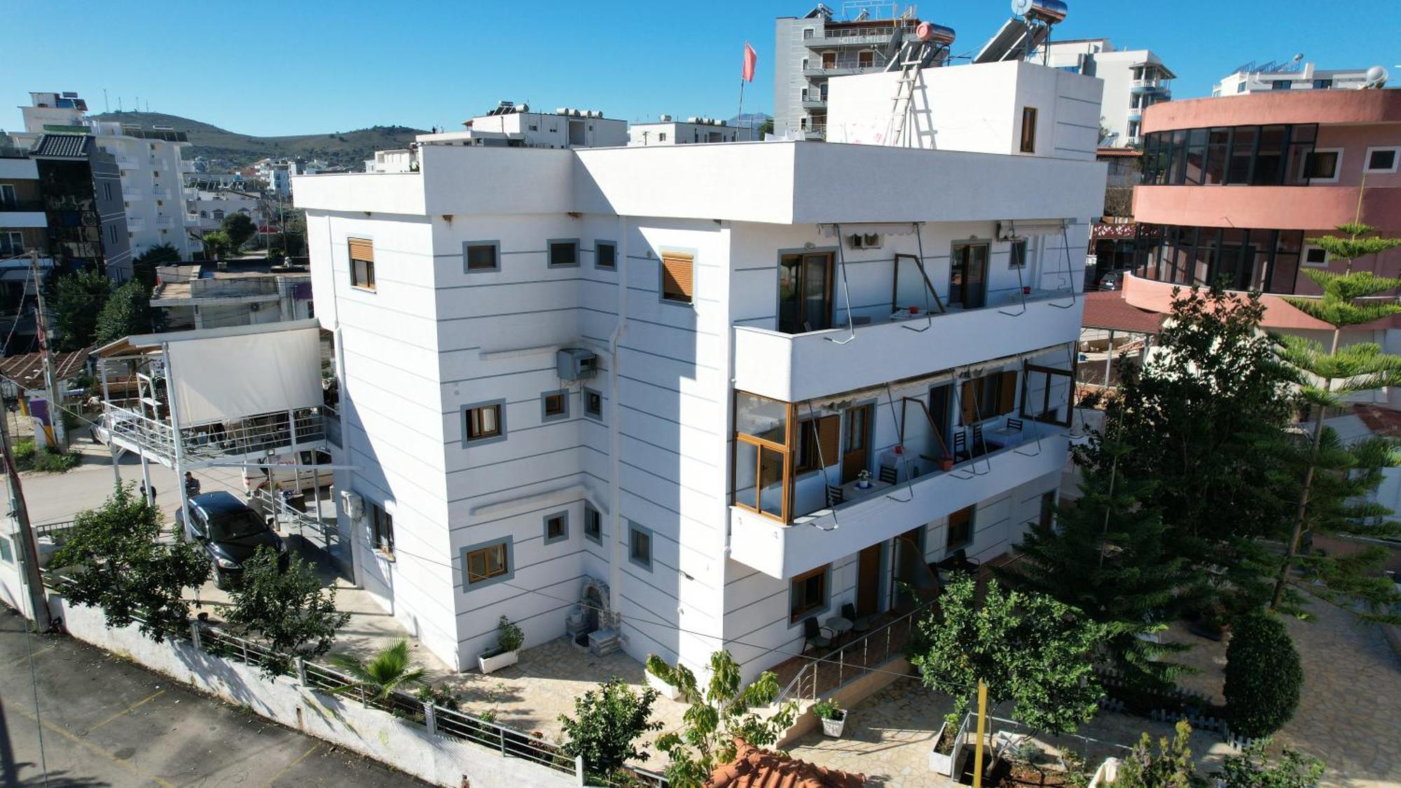 Vila Chris Ksamil Exterior foto