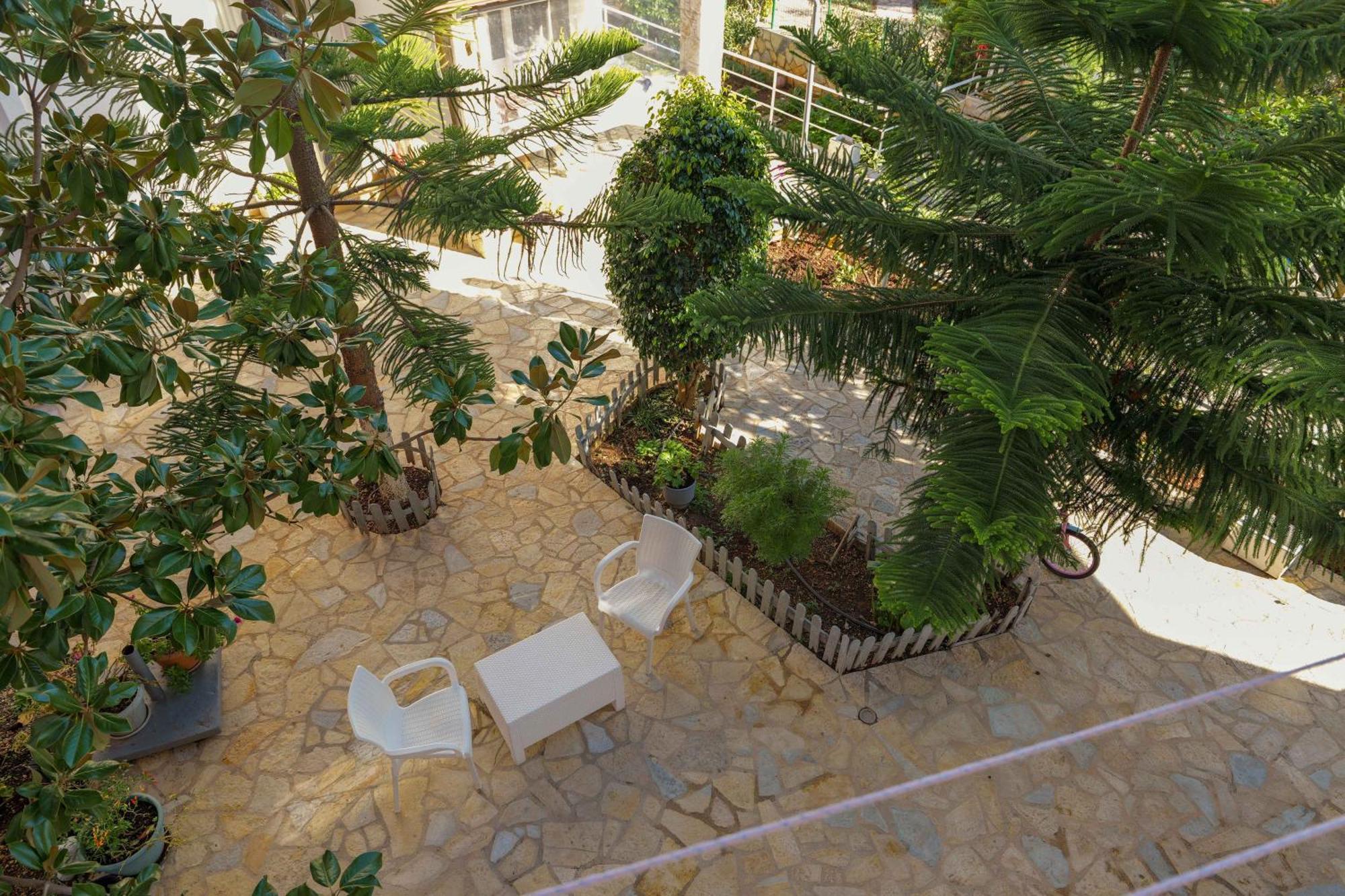 Vila Chris Ksamil Exterior foto